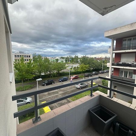 Tres Beau Trois Pieces Avec Vue Degagee Apartment Strasbourg Exterior foto