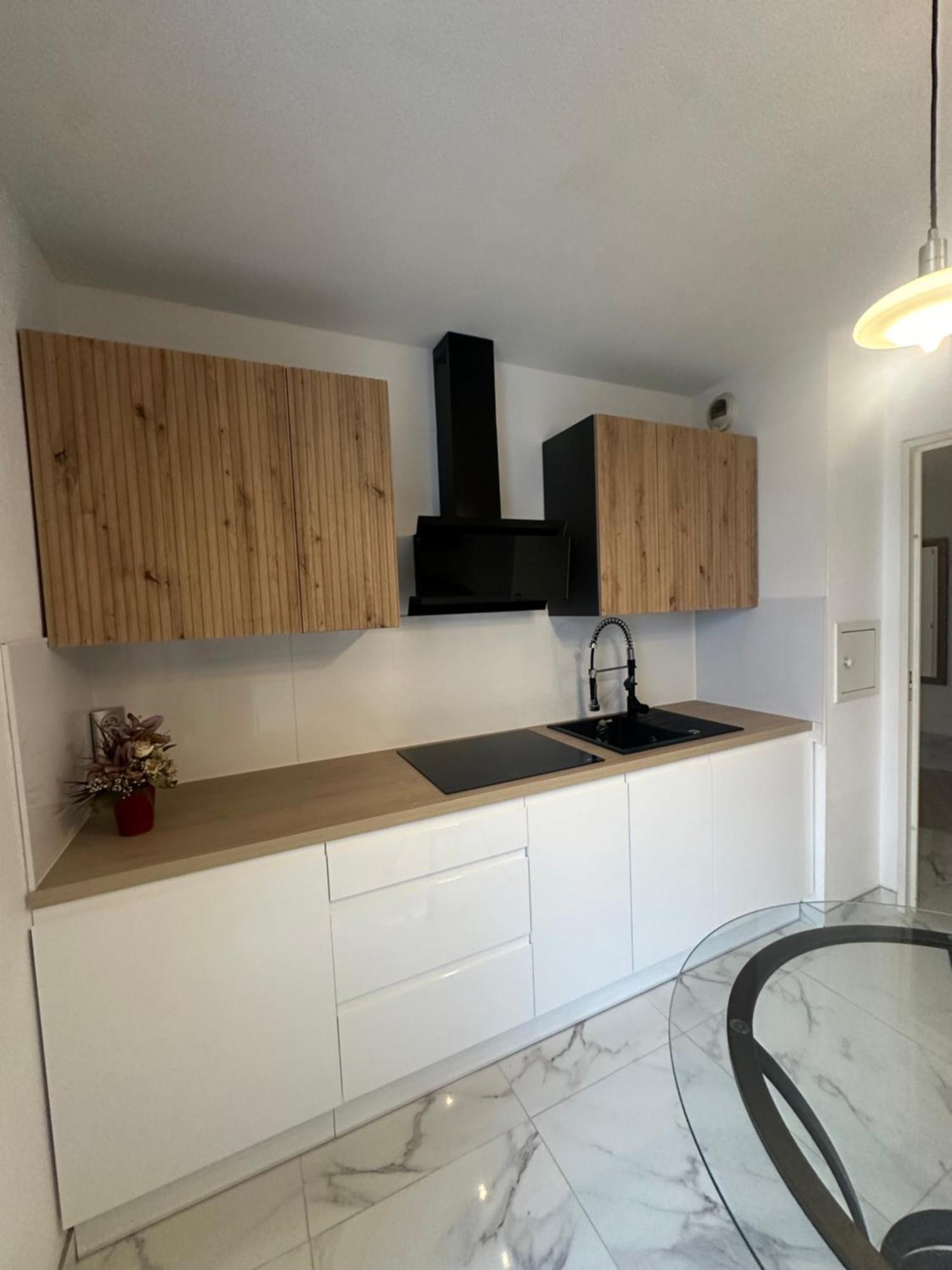 Tres Beau Trois Pieces Avec Vue Degagee Apartment Strasbourg Exterior foto